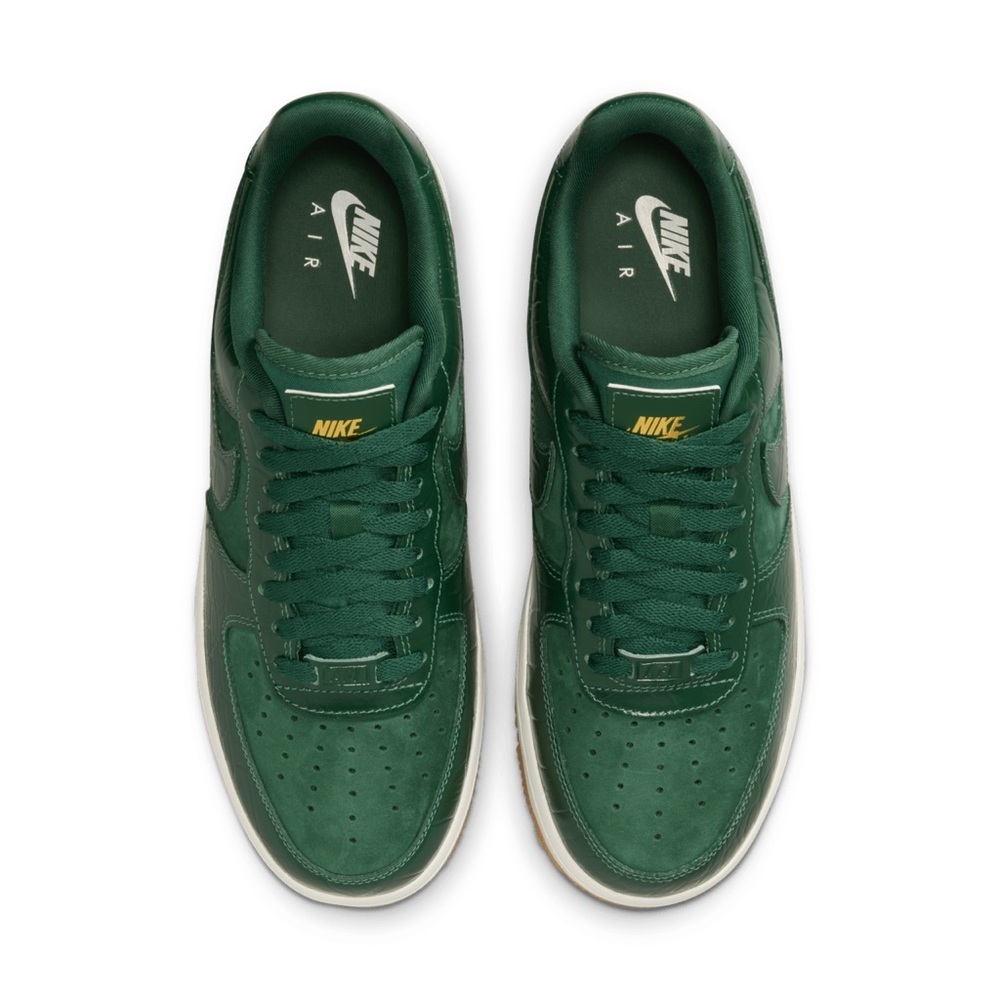 Nike 
Air force 1 LX
Gorge green croc
Nwot - Picture 16 of 16